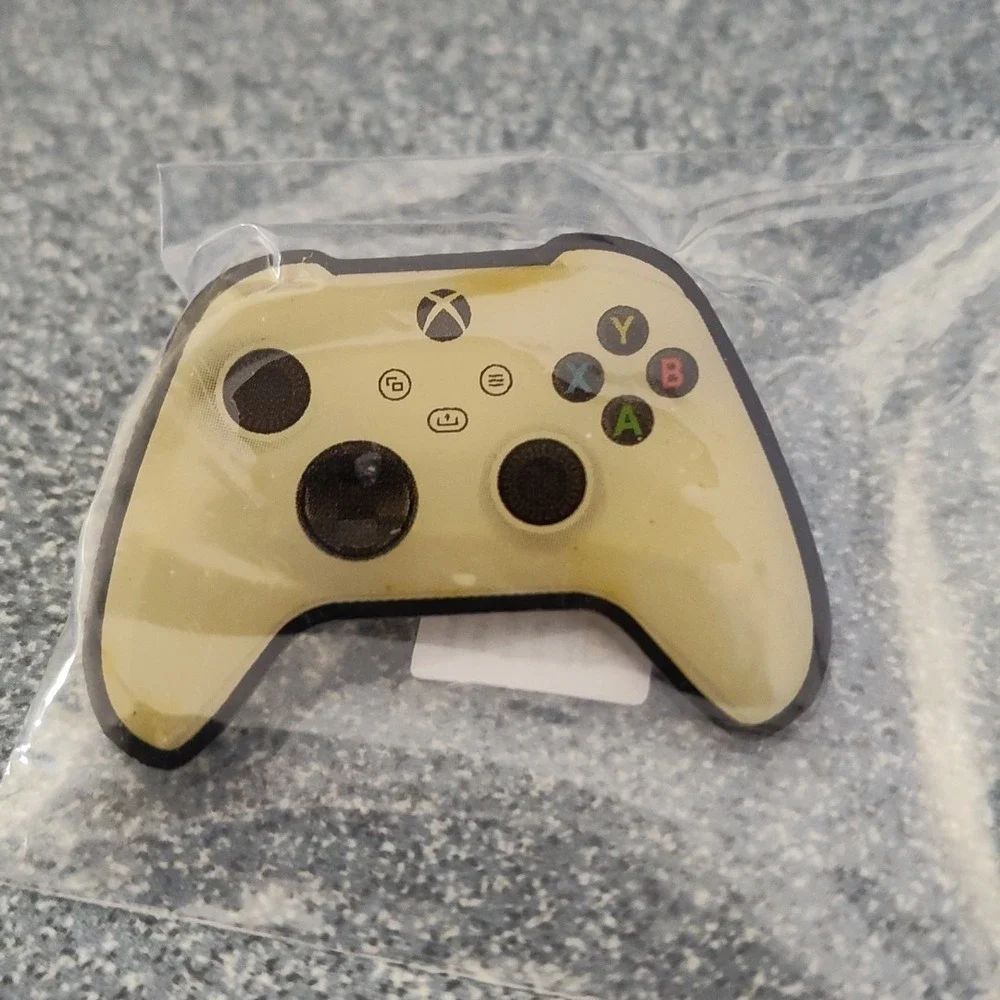 Microsoft Xbox Controller White Pin Promo Item